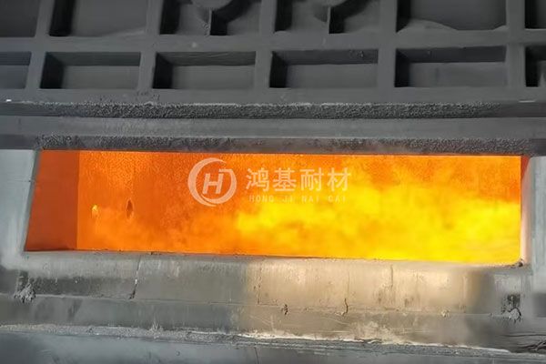 鋁熔煉爐蓄熱彌散燒嘴和普通燒嘴的區別